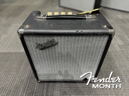 FENDER MONTH: Fender Rumble 15 V3 Bass Amp